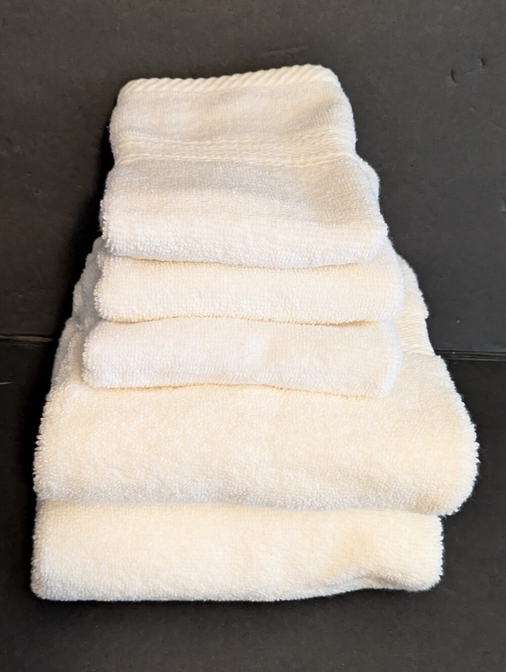Palace By Country Home 2 Hand Towels  and 3 Face Towels Soft Ivory Set